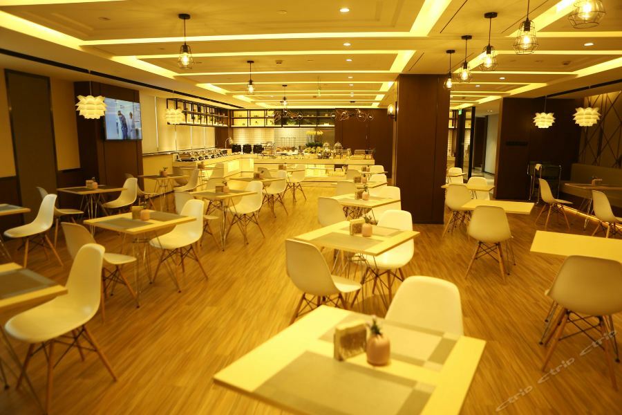 เอทัวร์ โฮเต็ล หนานถง จงเฉิง Hotel หนานทง ภายนอก รูปภาพ